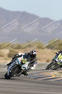 media/Oct-04-2025-CVMA (Sat) [[408bcdd6e4]]/Race 13-Amateur Supersport Open/